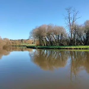 Canal , Val D'Oust France