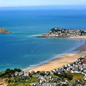 Le Bain De Mer, à La Plage, , Pleneuf-Val-Andre France
